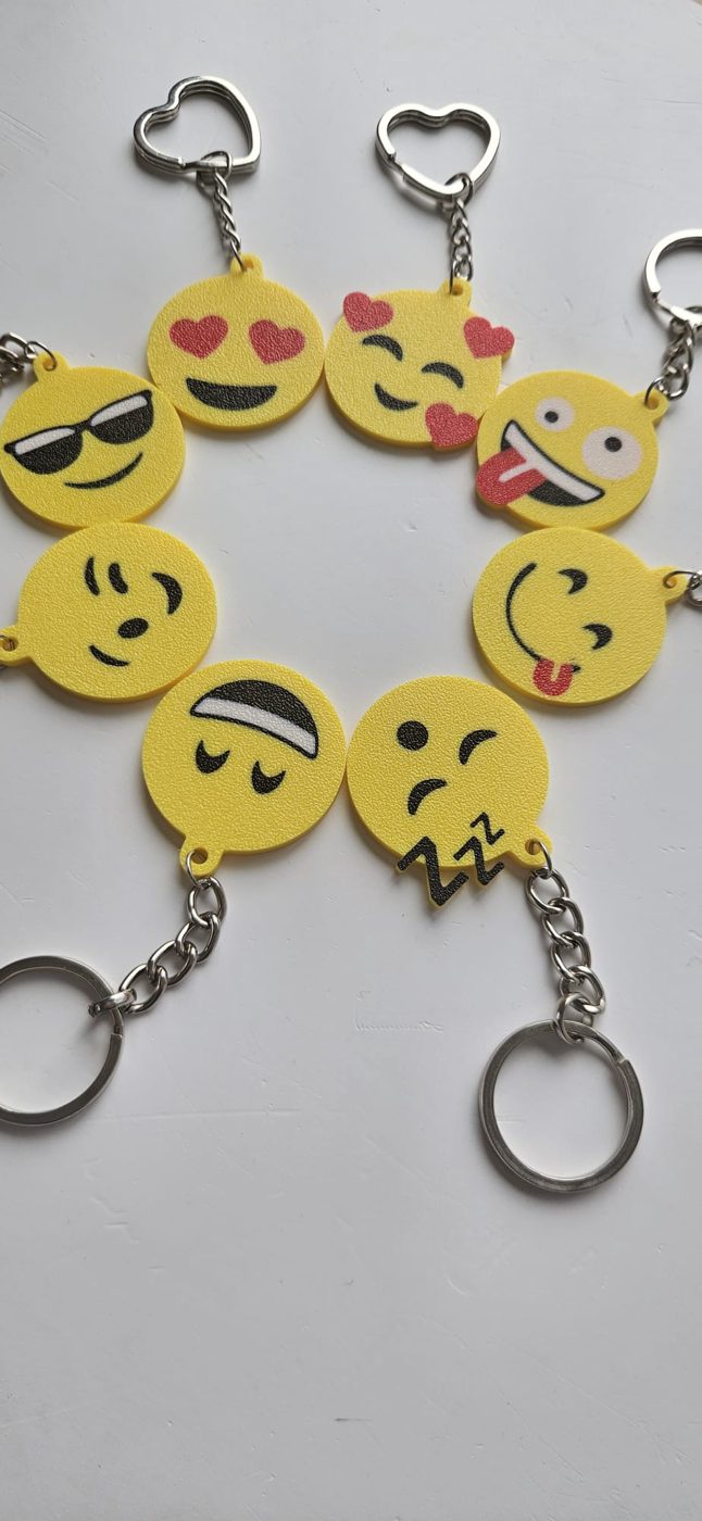 3D Baskı Emoji Anahtarlık ve Çanta Aksesuarı görsel 4
